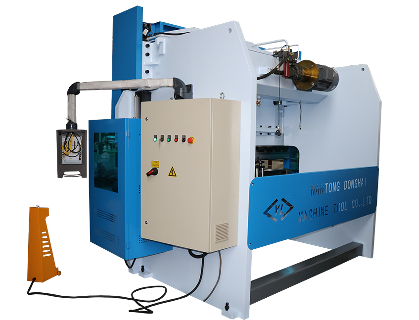 WE67K-200/3200 Servo CNC Press Brake